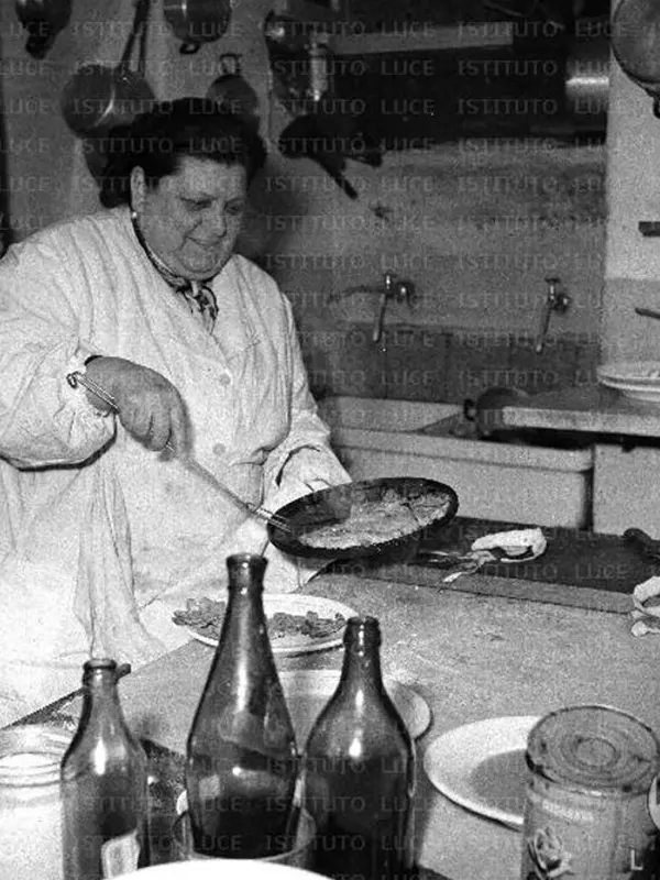 sora lella bianco e nero